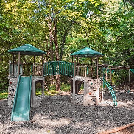 Tiny Cabin Village Private Hot Tub Lynda Cabin Chattanooga Ngoại thất bức ảnh