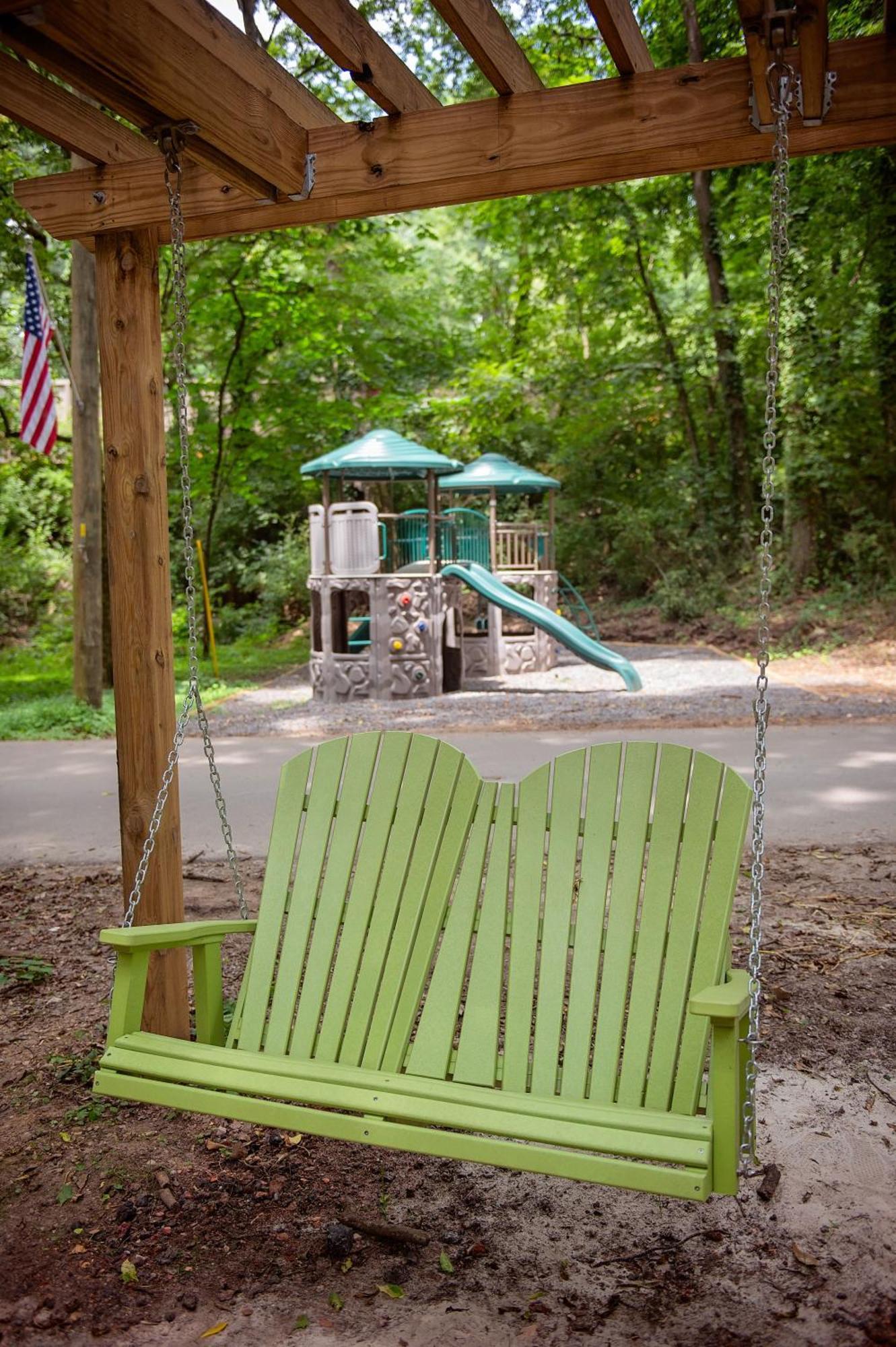 Tiny Cabin Village Private Hot Tub Lynda Cabin Chattanooga Ngoại thất bức ảnh