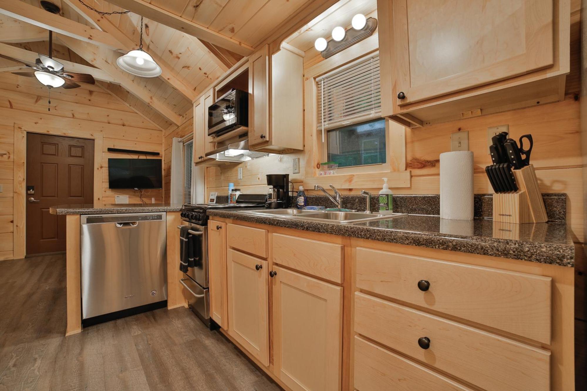Tiny Cabin Village Private Hot Tub Lynda Cabin Chattanooga Ngoại thất bức ảnh